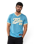 Honkbalstijl T-shirt MLB FUBU lichtblauw met geborduurde details – Oversized breed model