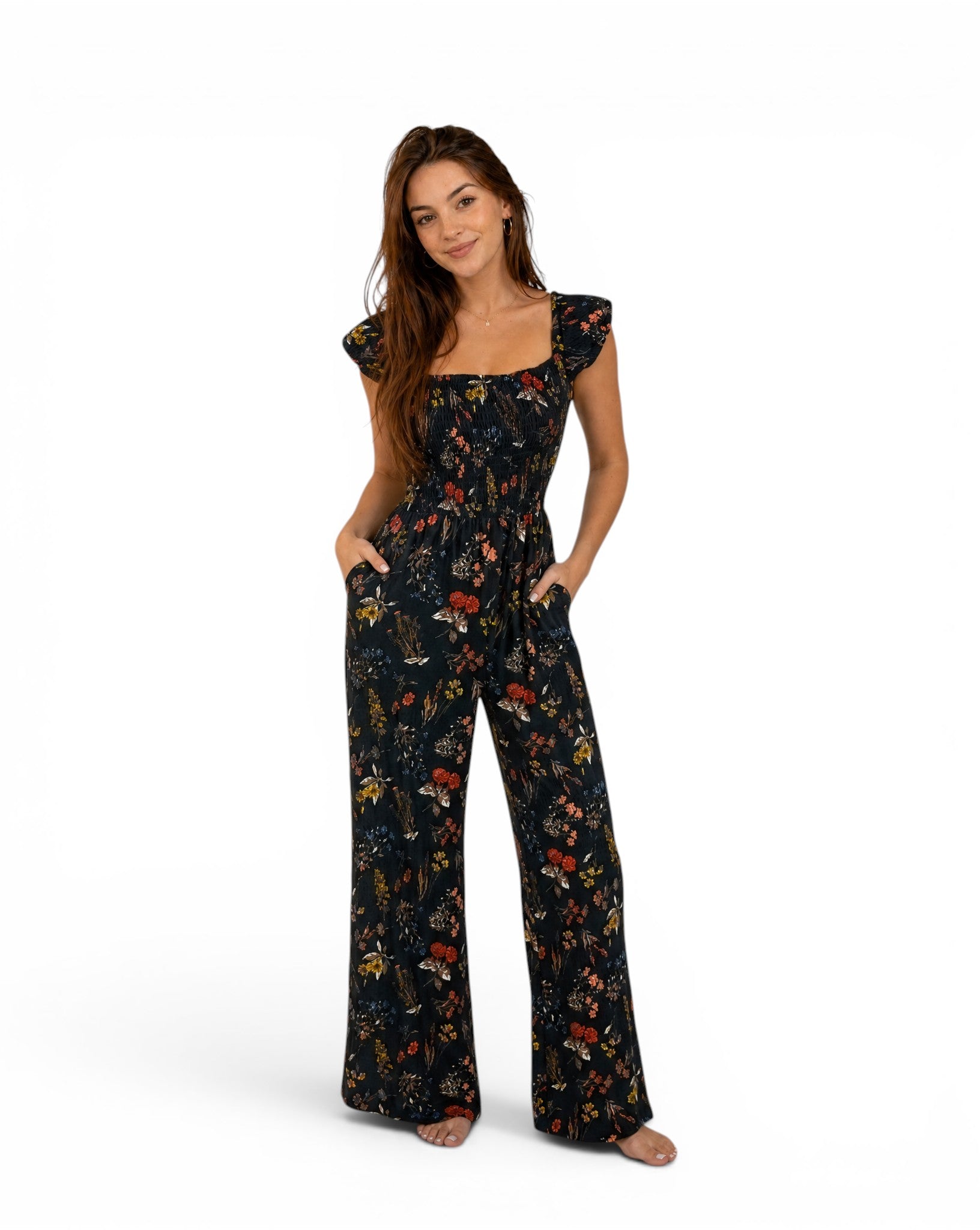 Gevoerde bloemen-jumpsuit in boho-stijl, gemaakt van 100% viscose met een gesmockt bovenlijfje.