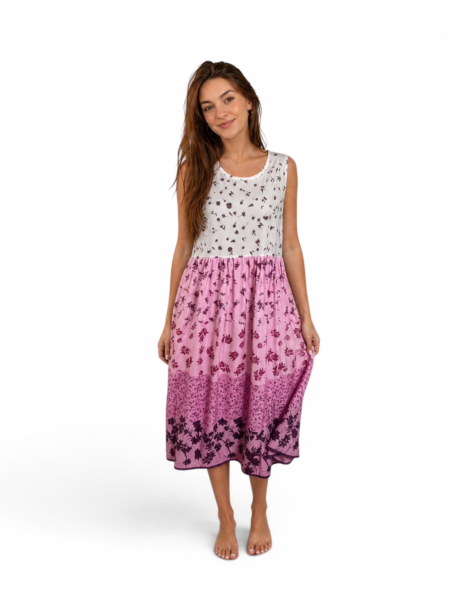 Lange mouwloze bloemenjurk roze en wit – Boho stijl