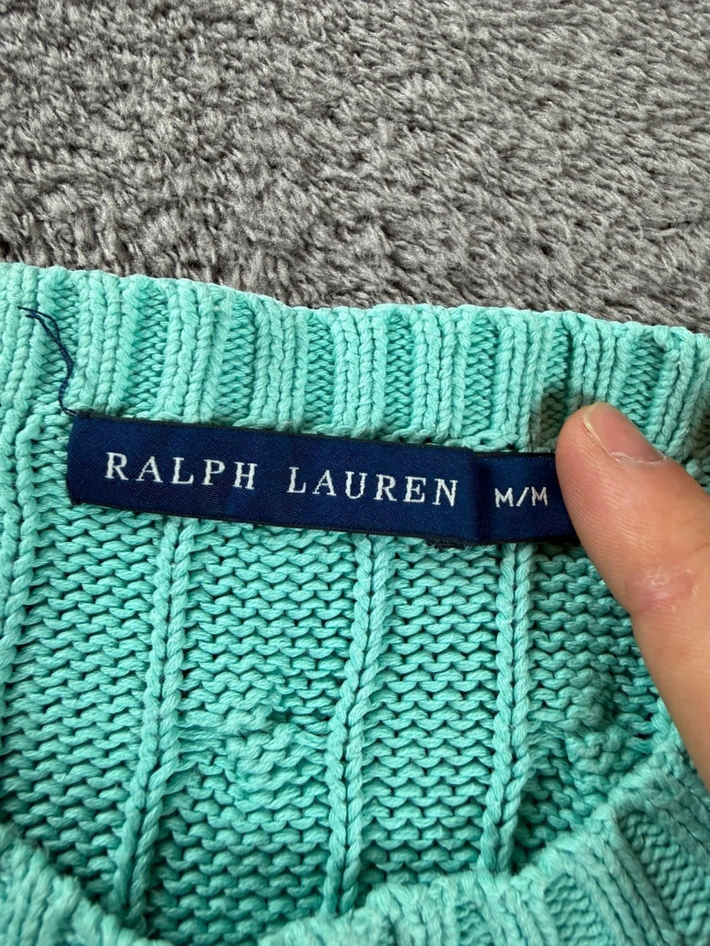 Ralph Lauren kabeltrui met ronde hals, turquoise met rood geborduurd logo