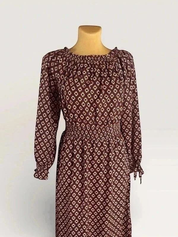 Lange bruine boho zomerjurk met ruitmotief Hayden LA – Off-shoulder