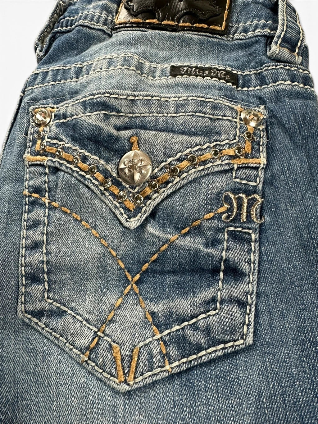 Miss Me Mid Rise Slim Bootcut Jeans Strass Y2K Denim