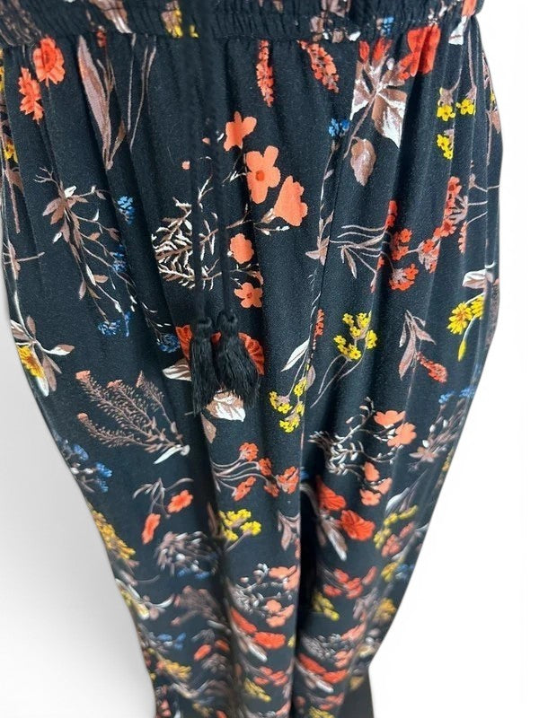 Gevoerde bloemen-jumpsuit in boho-stijl, gemaakt van 100% viscose met een gesmockt bovenlijfje.