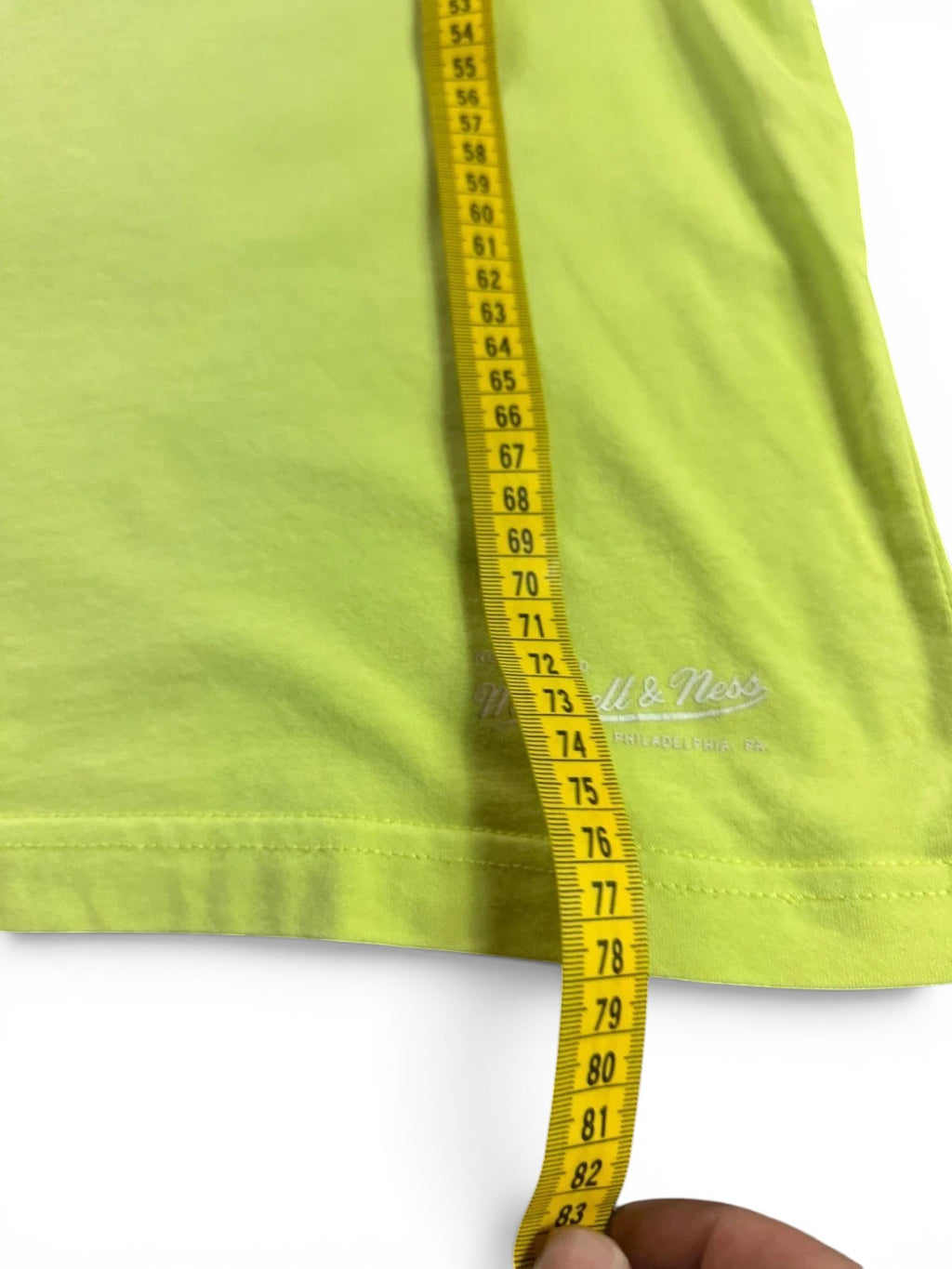 Mitchell & Ness NBA Los Angeles Lakers T-shirt met geborduurd logo - Neon Groen / Lime