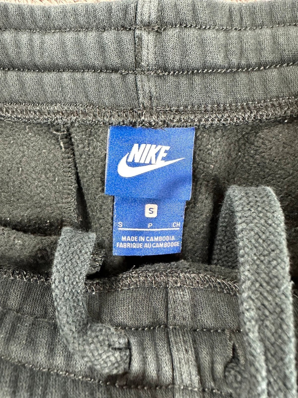 Zwarte Nike joggingbroek Solo Swoosh met geborduurd logo