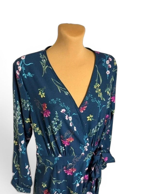 Lange gebloemde overslagjurk blauw Time and Tru – Lange mouwen