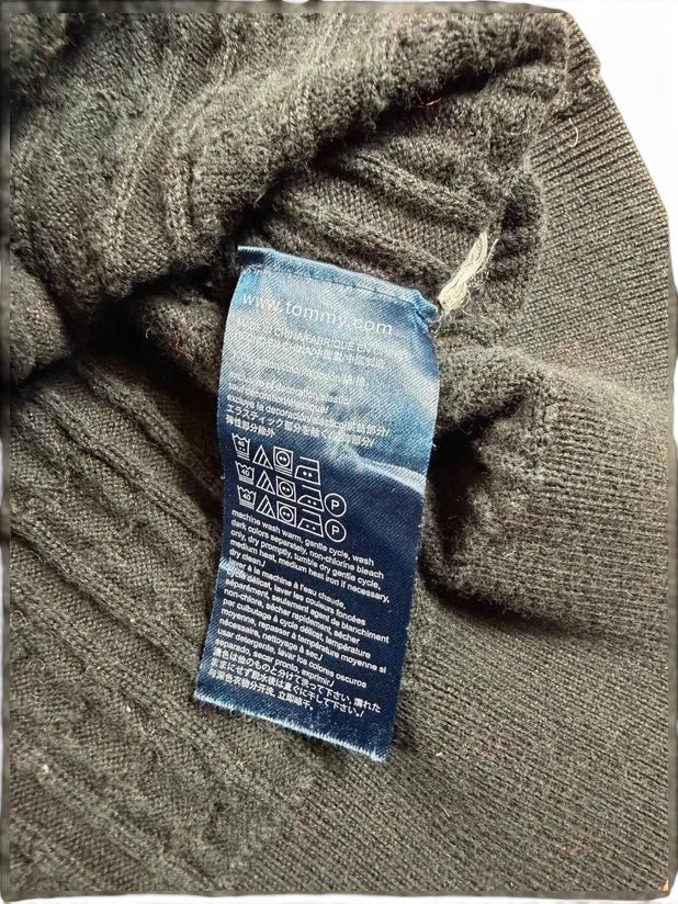 Zwarte Tommy Hilfiger trui met ronde hals, kabelgebreid en geborduurd logo