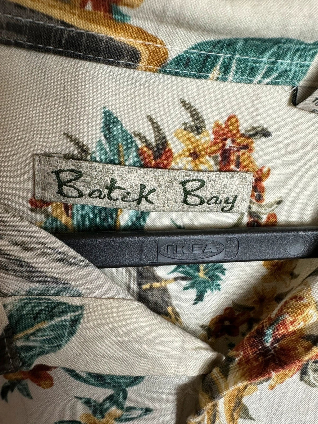 Vintage Batek Bay Hawaiishirt Beige 100% Rayon Surf Stijl