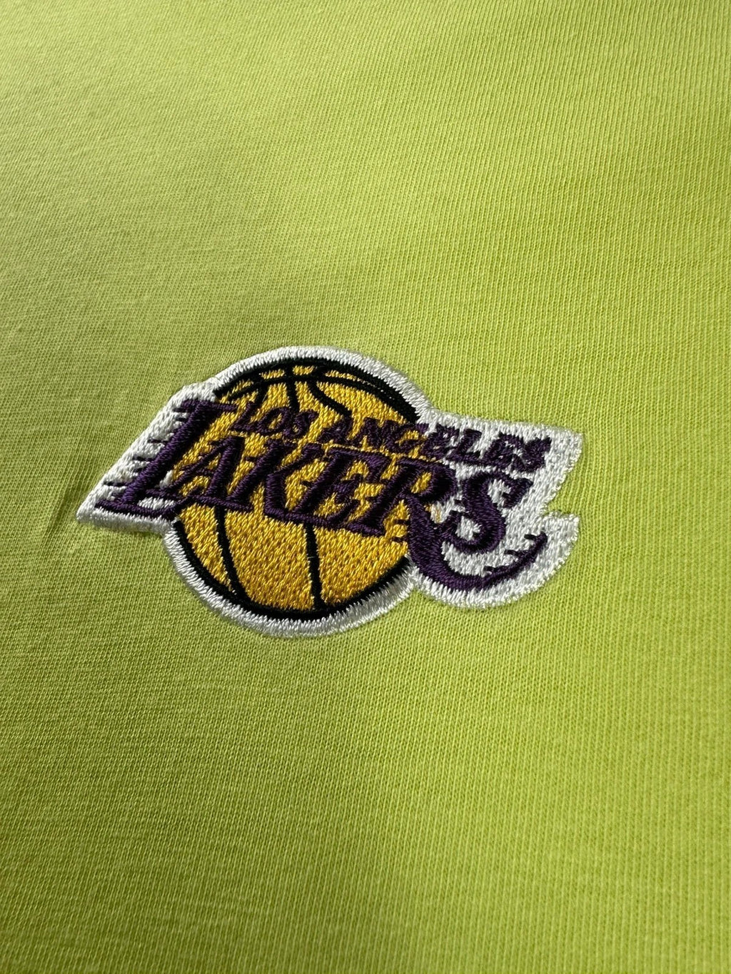 Mitchell & Ness NBA Los Angeles Lakers T-shirt met geborduurd logo - Neon Groen / Lime