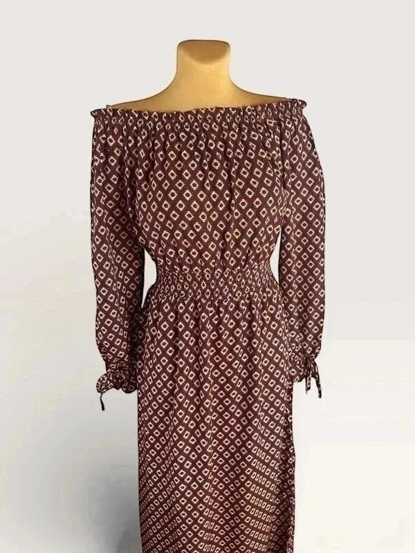 Lange bruine boho zomerjurk met ruitmotief Hayden LA – Off-shoulder