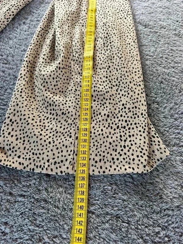 Zomerse jumpsuit Stradivarius crème-wit zwarte stippen bandjes met ruches