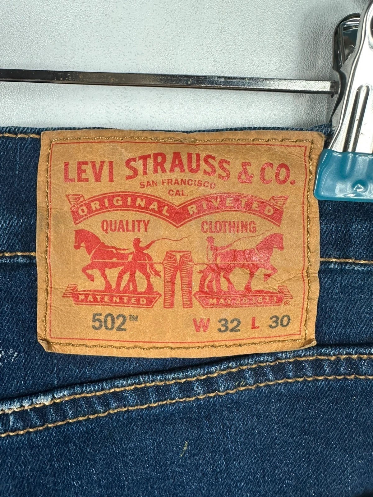 Jean Levi's 502 Taper Bleu Brut Taches de Peinture / Paint Splatter