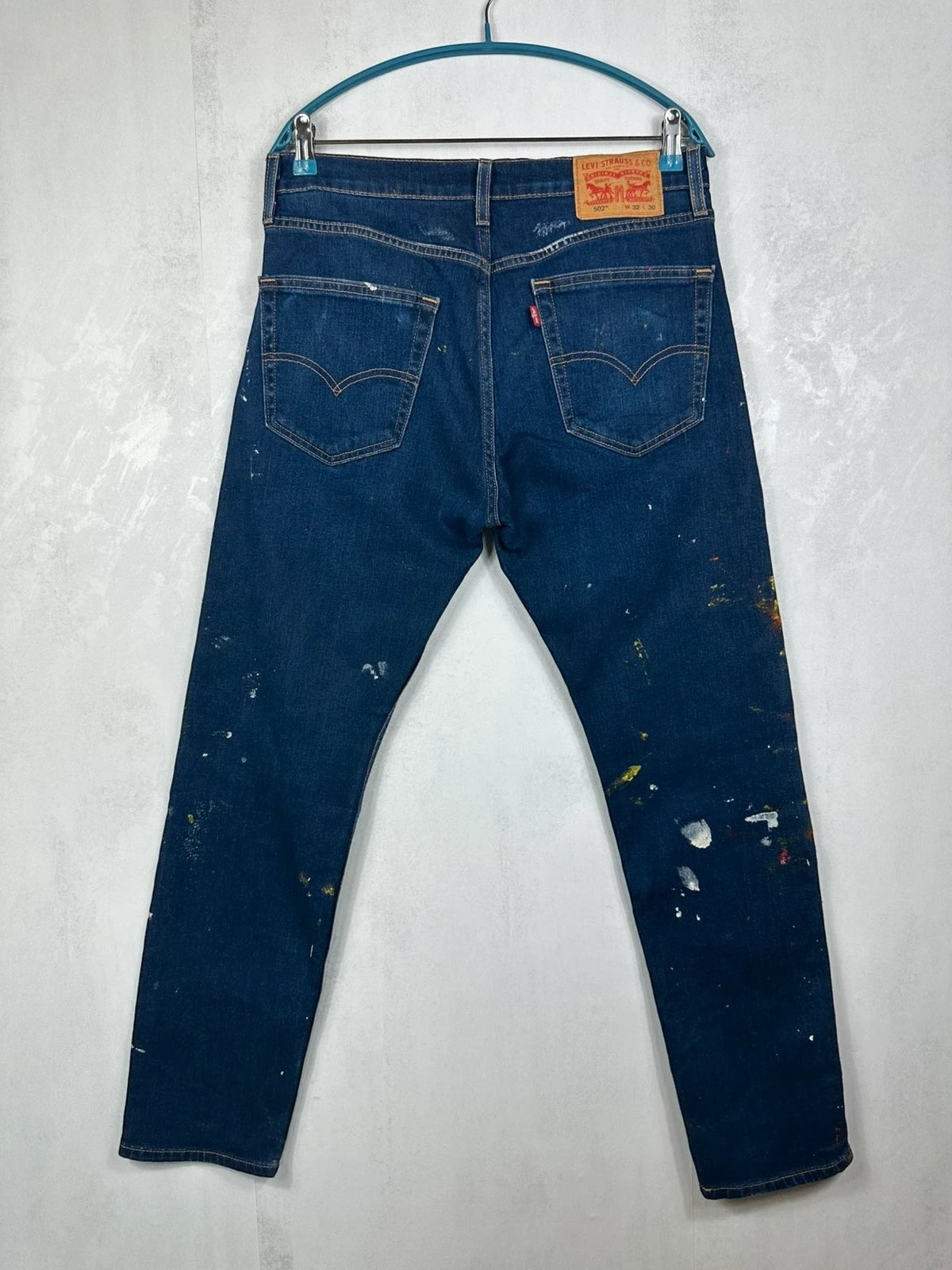 Jean Levi's 502 Taper Bleu Brut Taches de Peinture / Paint Splatter
