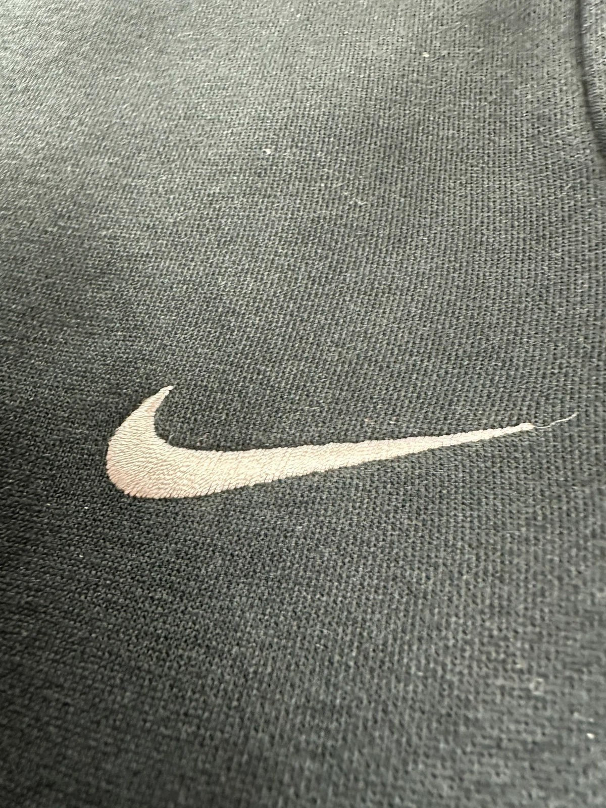 Zwarte Nike joggingbroek Solo Swoosh met geborduurd logo
