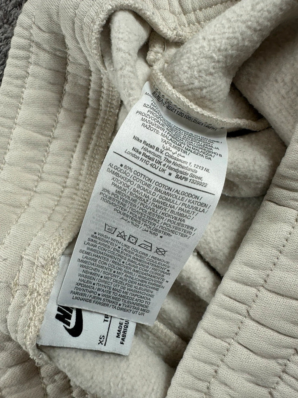 Jogging Nike Dames Beige Sanddrift Geborduurd Logo Vintage Stijl